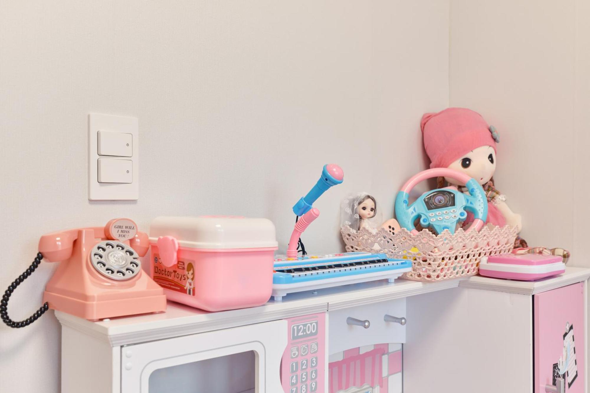 Pink 4 Bedroom *